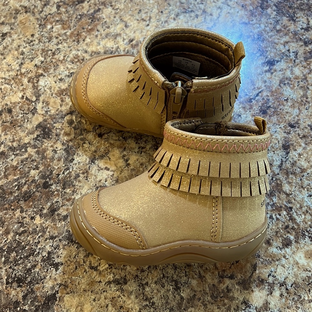 Brown boots booties Stride Rite 360
